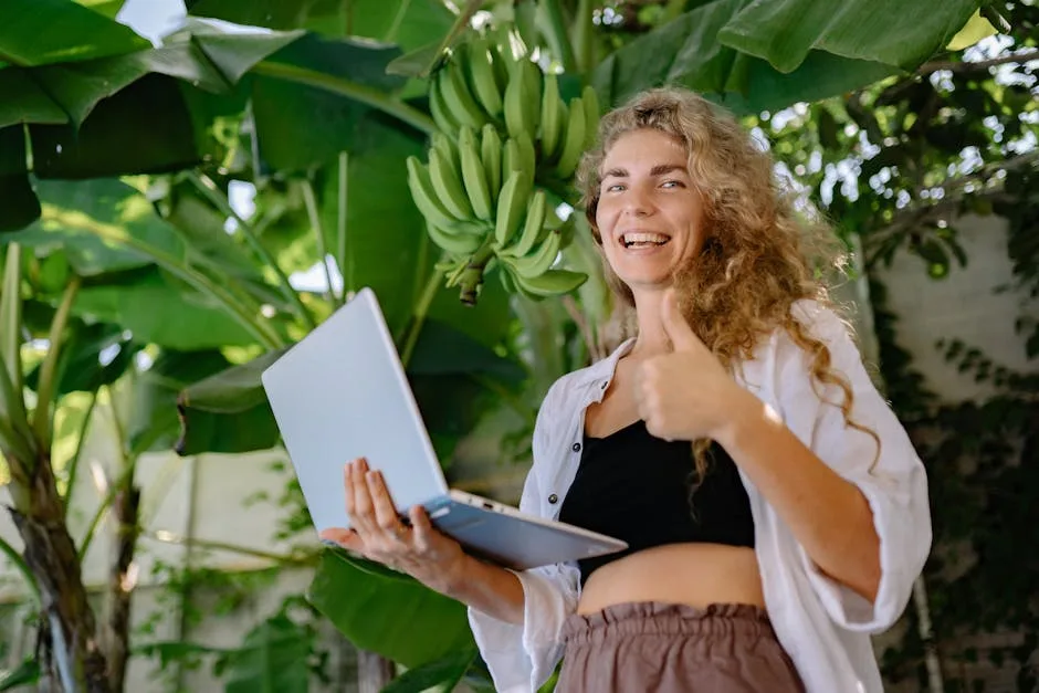 Woman entrepreneur running a crowdfunding campaign from her workspace
